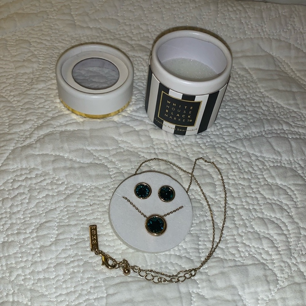 Swarovski Emerald Crystals: WHBM Necklace & Earrings NWT & Gift Box, May B’day - Picture 7 of 11